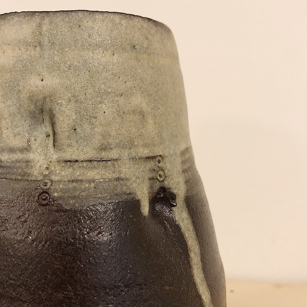cendre de bois | vase décorée V02